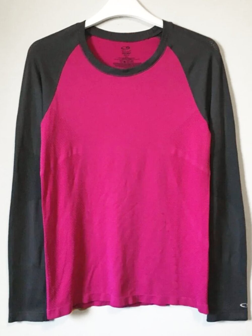 Vintage Champion Retro Raglan Sleeve Athletic Top XS Fuchsia & Charcoal